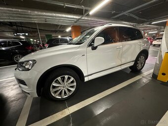 VW Touareg 3.0 TDI V6 180kW 4x4 R-Line Koža Navi - 14