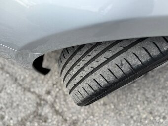 Volkswagen Golf VI 1.6 TDI 2011 - 14