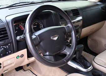 Hummer H3 5.3 V8 ALPHA ČR 224 kw - 14