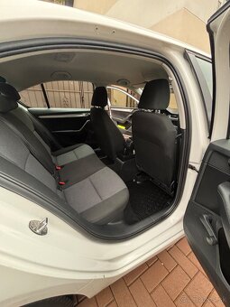 Škoda octavia 1.6tdi - 14