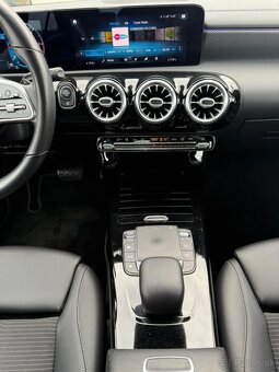 Mercedes-Benz CLA Kupé 180D A/T 42300 KM - 14