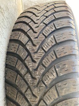 Falken zimné 215-65 r17 - 14