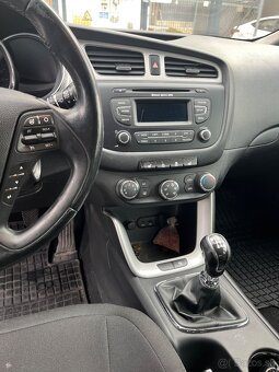 Kia ceed 1.4i panorama gold - 14