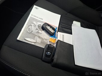 Toyota Corolla 1.8 Sport Hybrid - 14