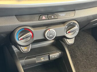 Kia Stonic 1,2 benzín, 2021 SR auto 1. majiteľ 18424km - 14