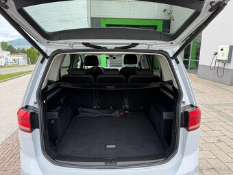 VW Touran 2.0 TDI DSG NAVI full-LED KAMERA - 14