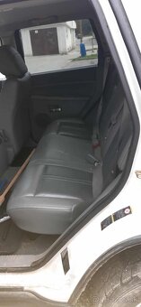 Jeep Grand Cherokee - 14