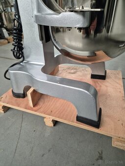 KUCHYŇSKKÝ ROBOT 20L ŠLAHAČ MIESIČ CESTA - 14