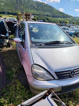 Mercedes A - 14