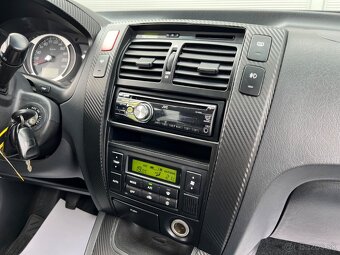 Hyundai Tucson 2.0 CRDi VGT Dynamic - 14