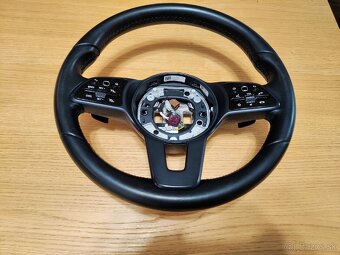 Volant Mercedes Benz (2018+) - 14