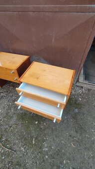 Predám veľký starožitný roztahovaci stôl a 4 x stoličky cen. - 14