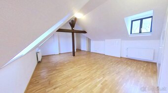 Predaj-Rodinný dom na Hradnom kopci-BA I Staré mesto - 14