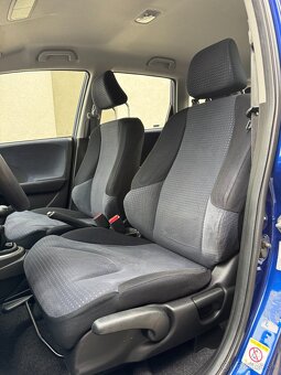 HONDA JAZZ 1,2 i-VTEC, BENZÍN, MANUÁL, 2/2011, 165 212 KM - 14