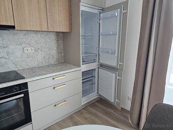 Exkluzívny 1+kk + balkón + parkovanie - 14