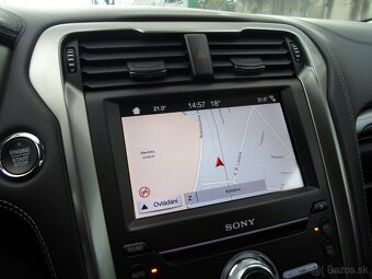 Ford Mondeo Combi 2.0 HEV Vignale 187k automat,facelift,masá - 14