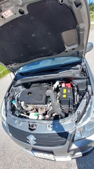 Suzuki SX4 1.6 GL 5D 4x4 Benzín - 14
