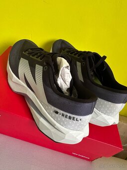 Bezecke tenisky New Balance Rebel - 14
