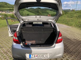 hyundai i20 2010 - 14