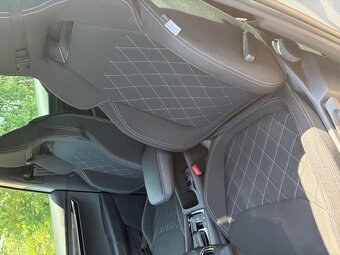 Škoda Karoq 1,5 TSI Sportline full výbava NÍZKY NÁJAZD - 14