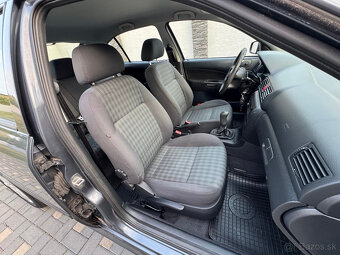Škoda Octavia 1.6i TOUR 75kw 102PS  TOP STAV - 14