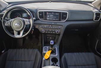 KIA SPORTAGE 1.6 CRDi M6 – 104 000 km – TOP STAV - 14
