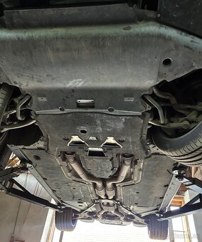 BMW M6 E63 V10 • 2007 • - 14