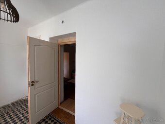 MAĎARSKO - MESZES - 4 IZBOVÝ ZREK. RD - 14