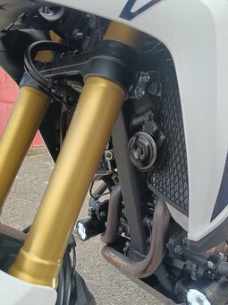 Honda Africa 1000 manuál - 14