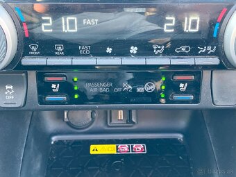 Toyota RAV4 2.5 Hybrid e-CVT Executive AWD, 163kW, A1, 5d - 14