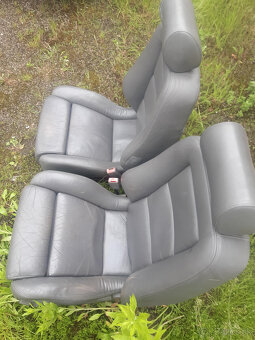 AUDI A8 D2 4.2 228kw krátká i long - díly - 14