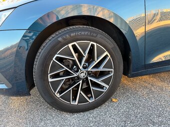 Octavia 4,2.0tdi dsg,virtual,2021 - 14