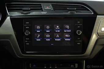 Volkswagen Touran 2.0 TDI ADAPTÍVNY TEMPOMAT, KAMERA - 14