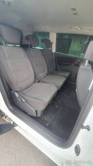 Predám VW Sharan 2.0TDI, 110kW, DSG, facelift 2016 model - 14