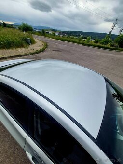 Hyundai ELANTRA 1,6 2013 - 14