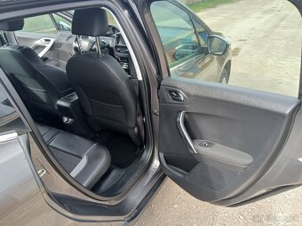 Peugeot 2008 - 14