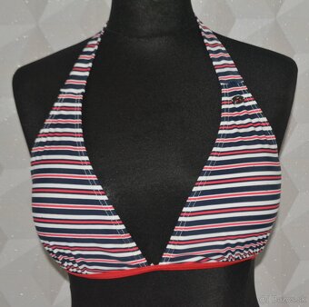 Dámske plavky a bikiny veľ. L - 14