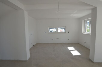 Vila na pláži, Privlaka, bazén, pozemok 4,8á, najvyhľadávane - 14