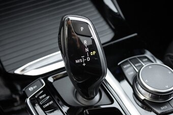 BMW X3 xDrive20d Luxury Line A/T - 14