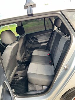 Škoda Fábia 2 Combi 1.2HTP - 14
