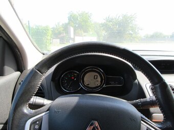 Renault Fluence - 14