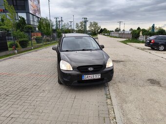 Kia Carens - 14