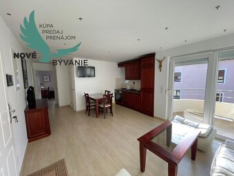 Na predaj apartmán len 50m od mora s výhľadom na more v Chor - 14