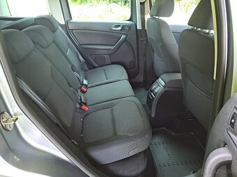 Škoda Yeti 1.6TDi 77Kw,r.v.2012,Po STK a servise,1.majitel - 14