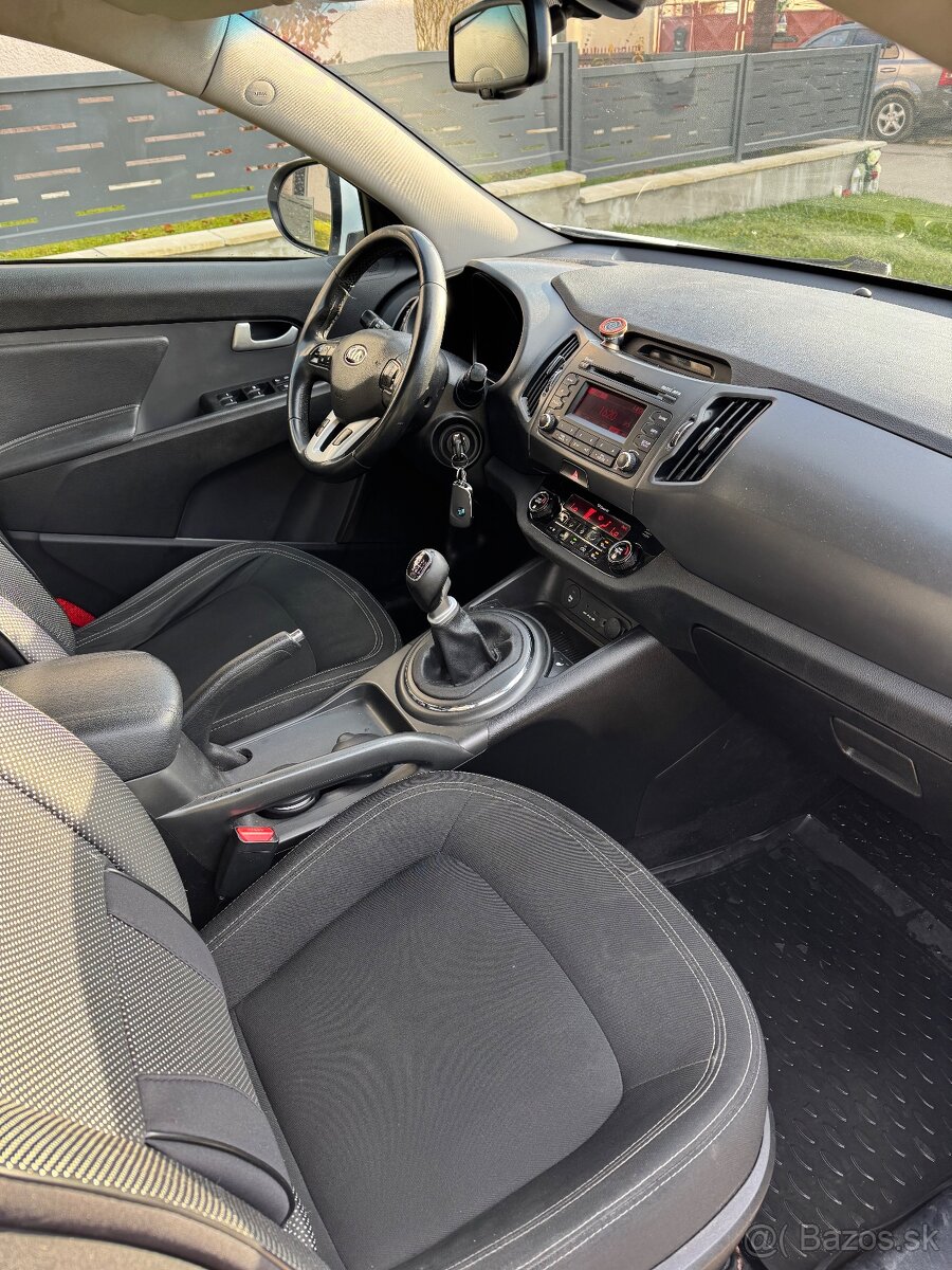 KIA SPORTAGE 1.7 CRDI 85KW RV2013 - 15