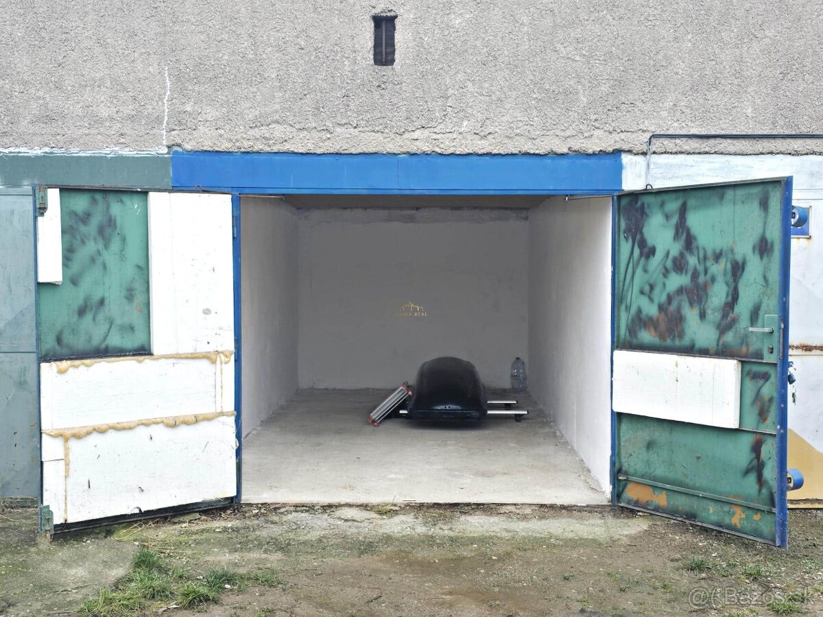 Murovaná Garáž s pozemkom 16m² / Krakovská / JUH - Železníky - 15
