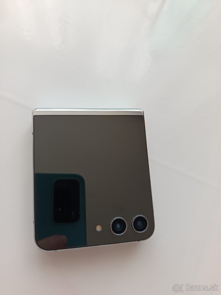 Samsung Galaxy Z Flip5 - 15