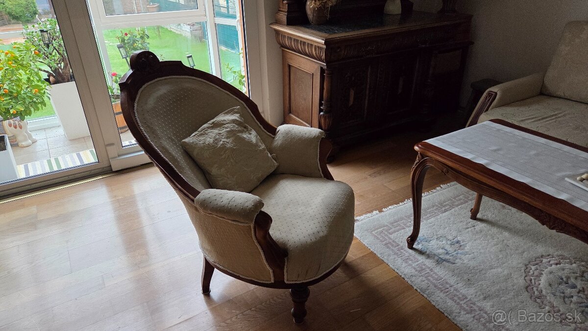 Starožitná jedáleň - 15