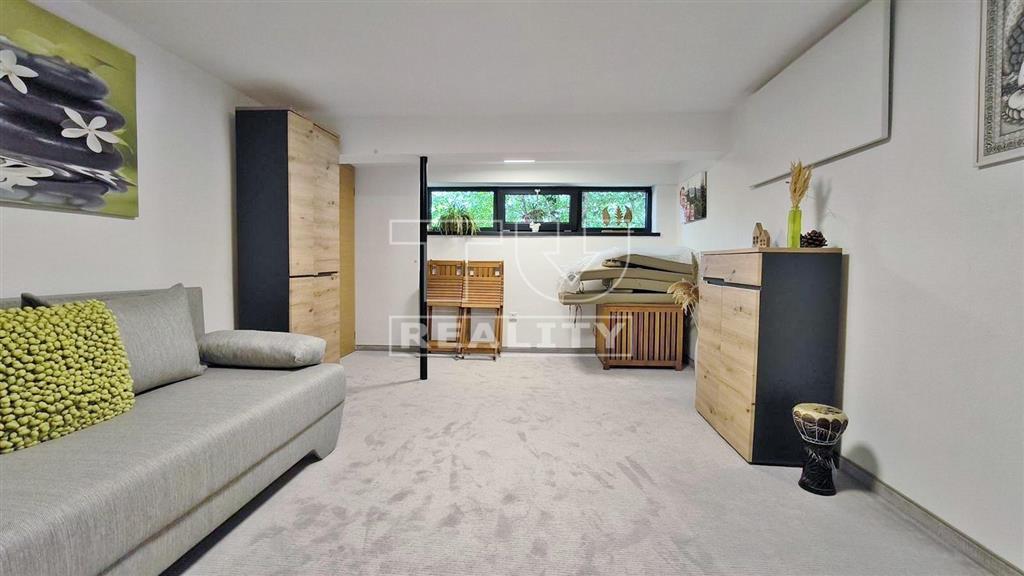 Luxusná, celoročná chata • moderné technológie v srdci... - 15