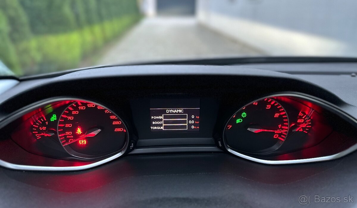 Peugeot 308 GT-line 96kw 131koní benzín - 15